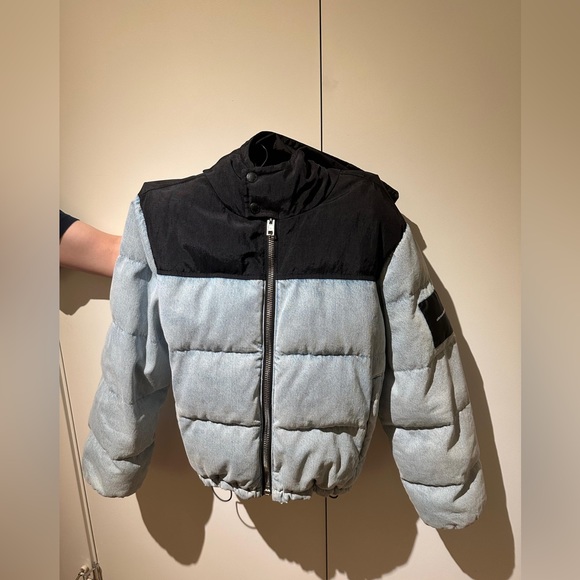 Alexander Wang Women Blue & Black Cropped Puffer Jacket - Picture 3 of 6